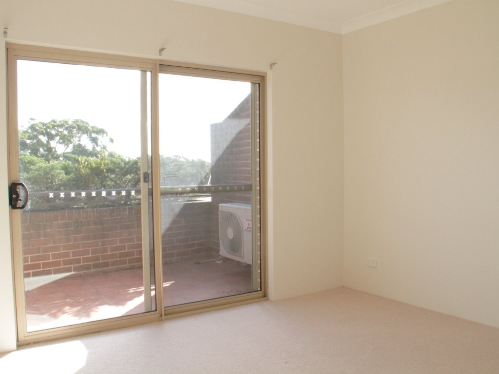 3/15 Letitia Street OATLEY 4