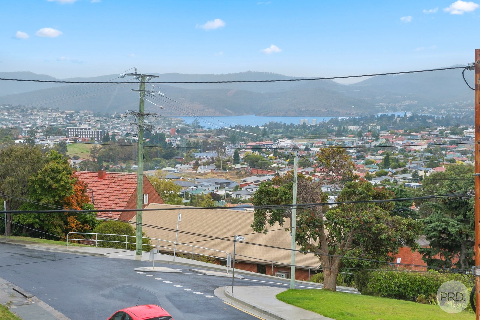 3/15 McCann Crescent LENAH VALLEY 2