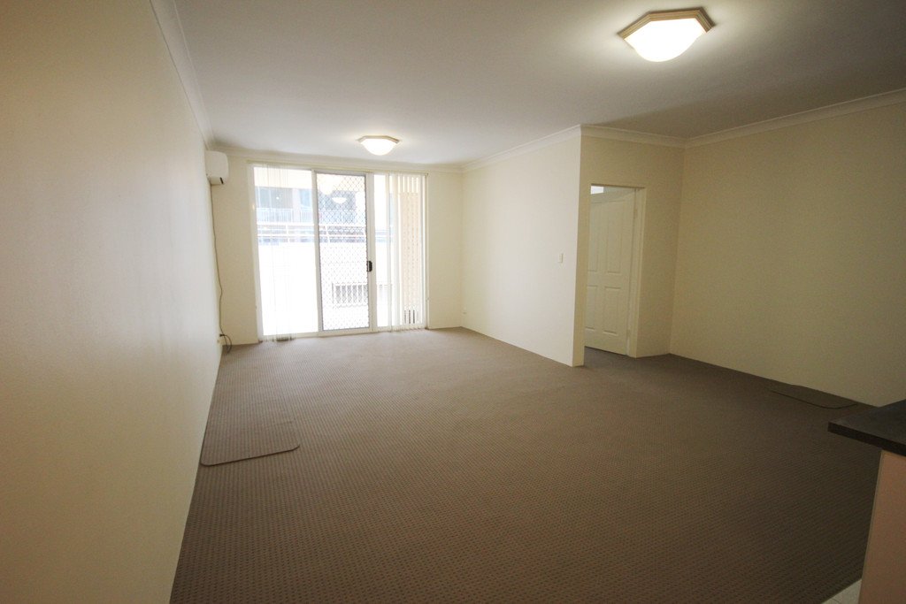 3/15 Regent Street KOGARAH 2