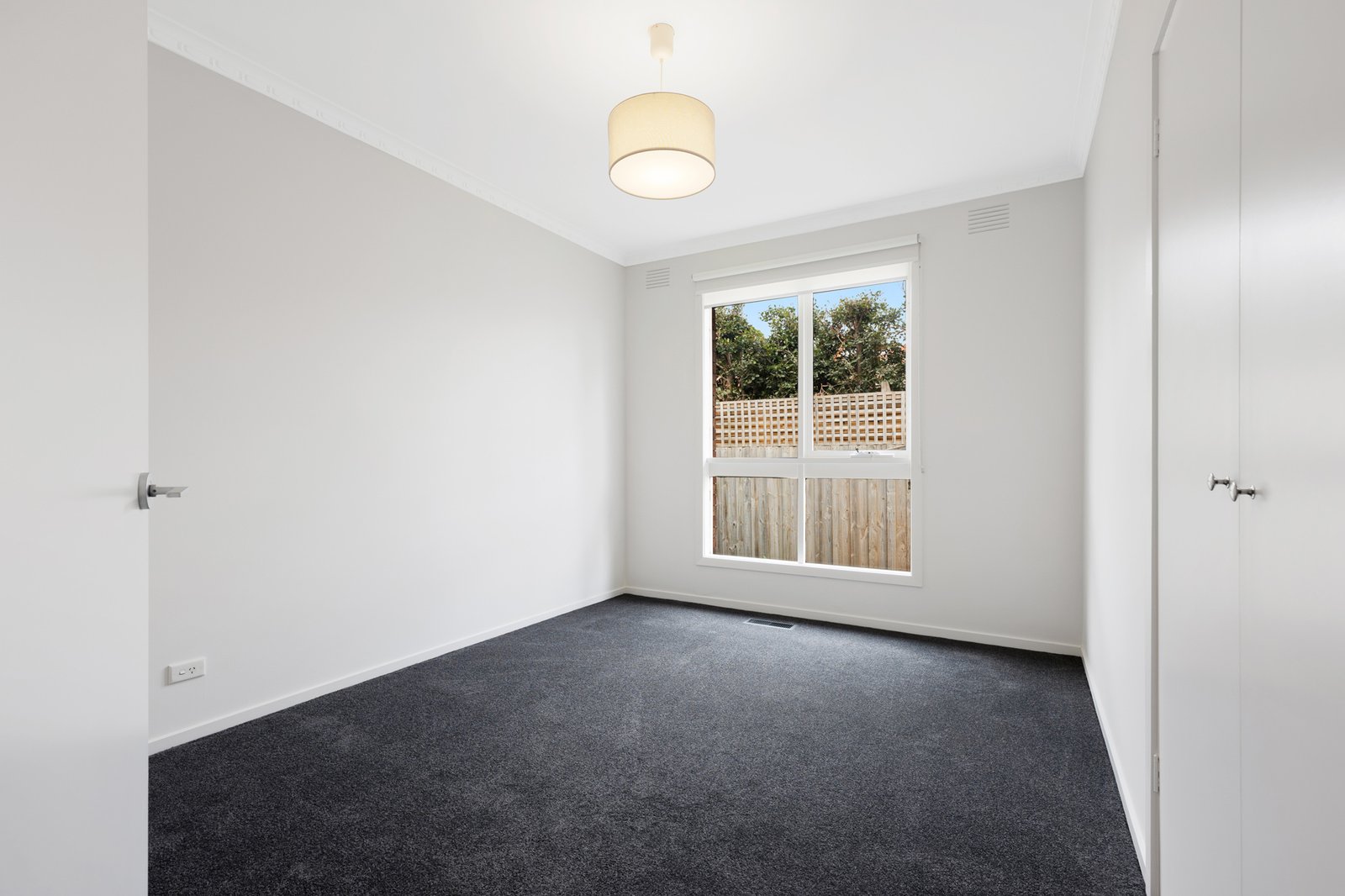 Gallery: 3/15 Warrigal Road