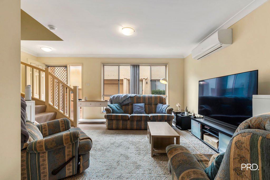 3/151-153 Cox Avenue PENRITH 2