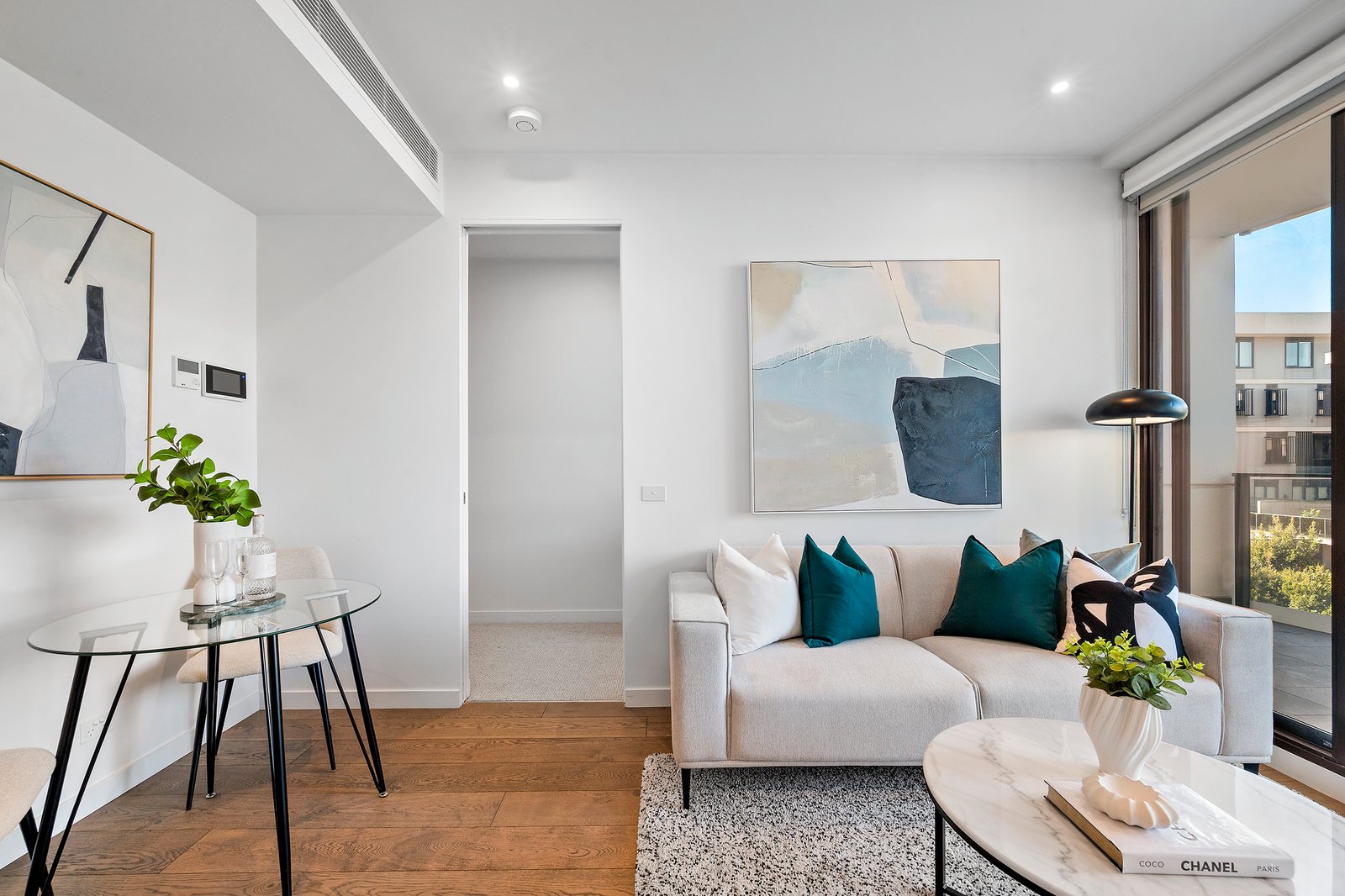 Gallery: 315/222 Bay Road