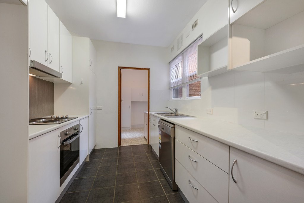 3/154-156 The Grand Parade MONTEREY 3