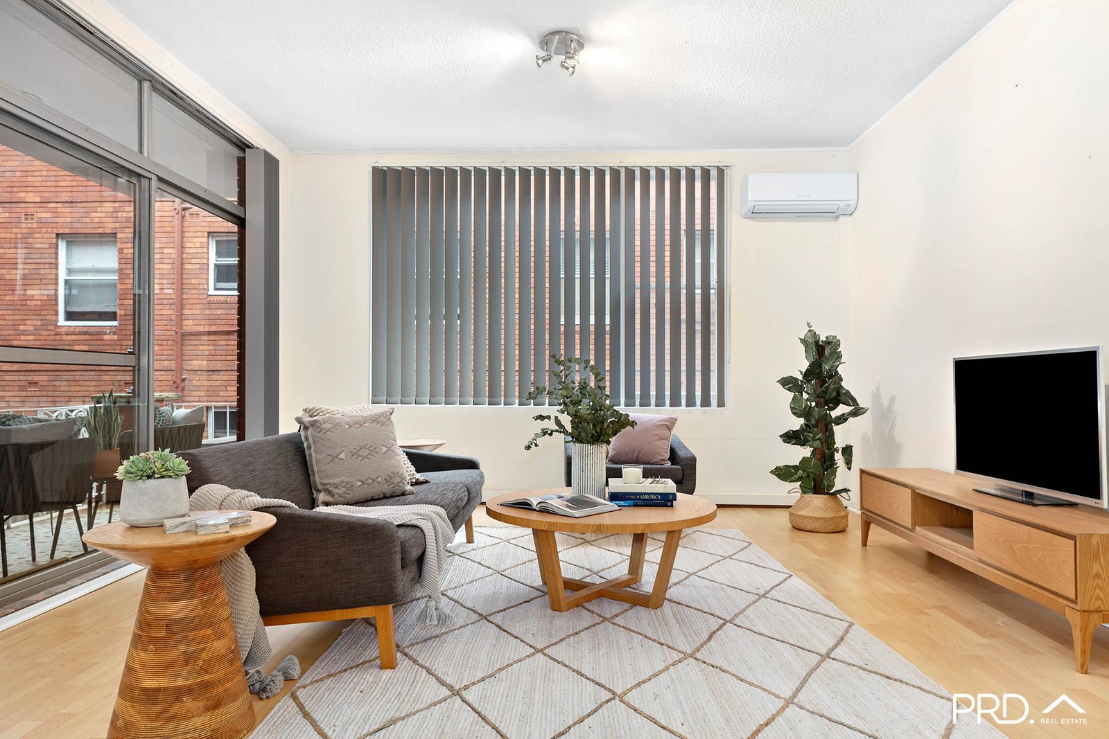 3/154-156 The Grand Parade MONTEREY 4