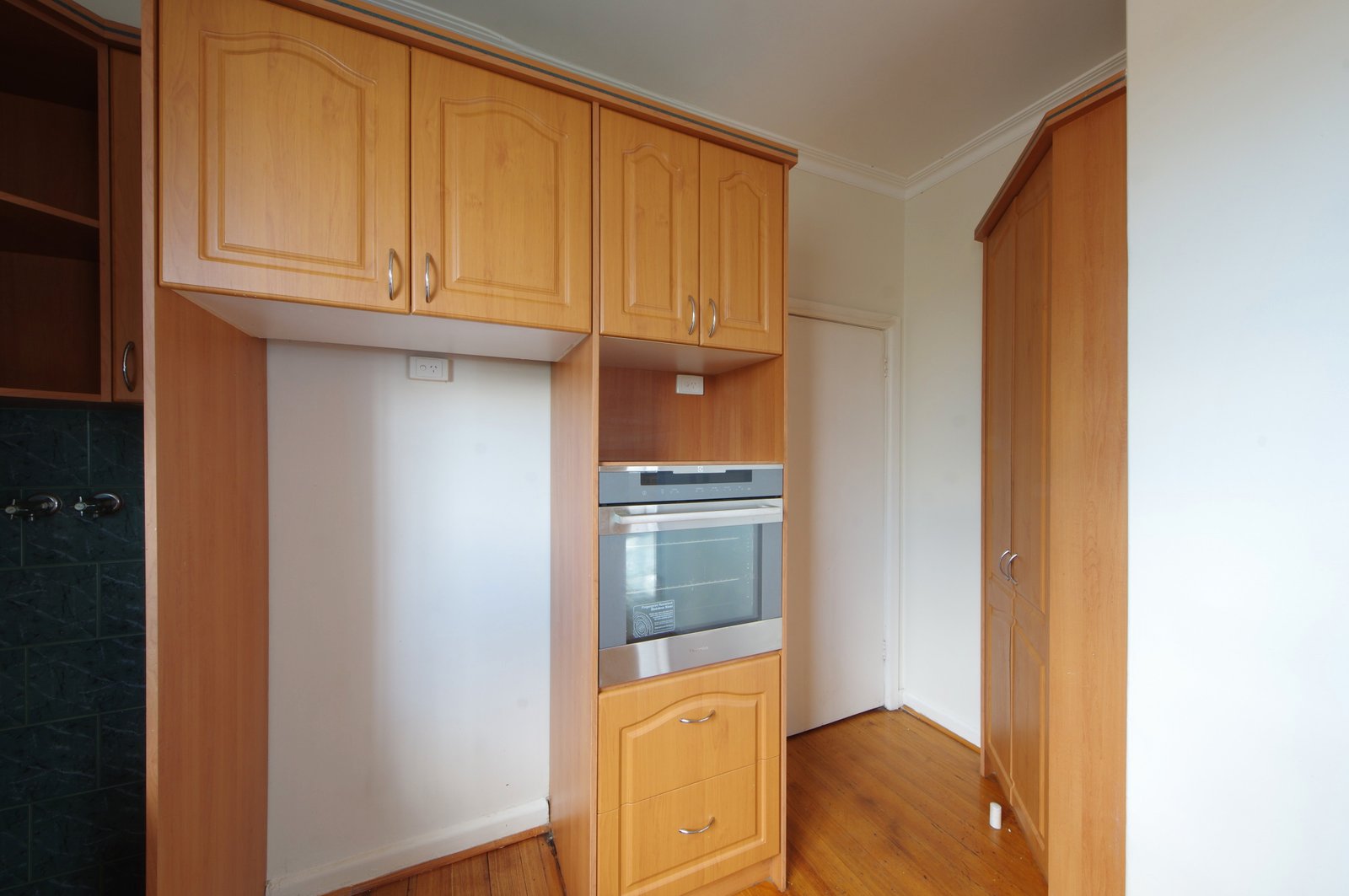 Gallery: 31/55 Hotham Street