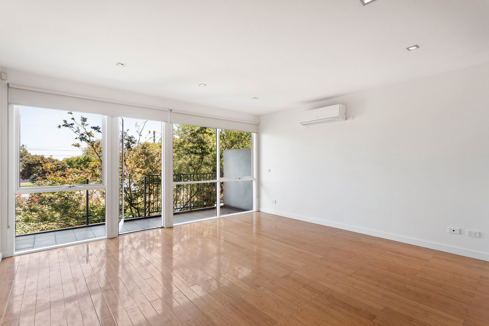 Real Estate and Property in 3/156 Brighton Road, Ripponlea, VIC
