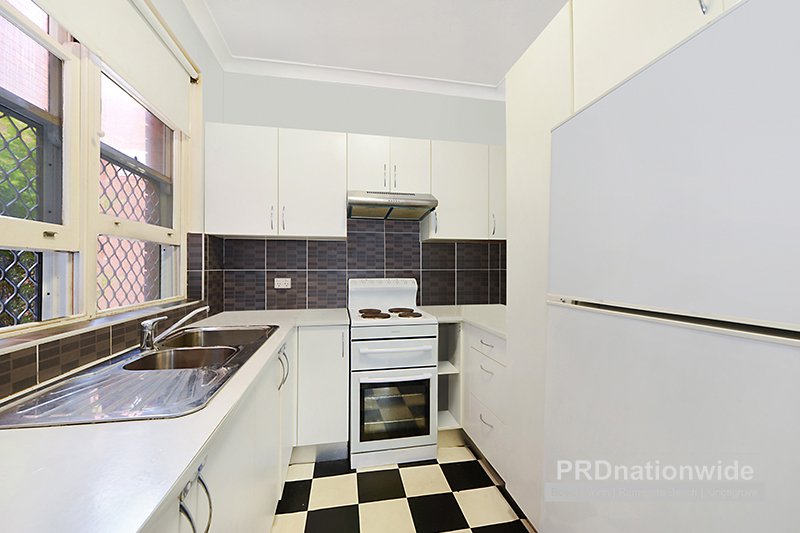 3/158-160 Chuter Avenue SANS SOUCI 1