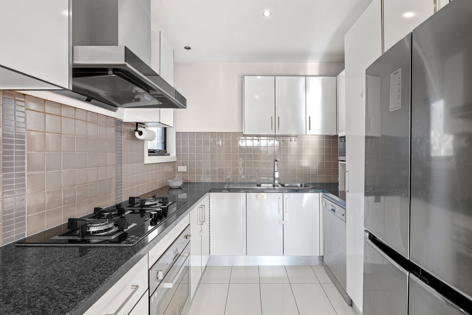Gallery: 3/15A Golf Links Avenue