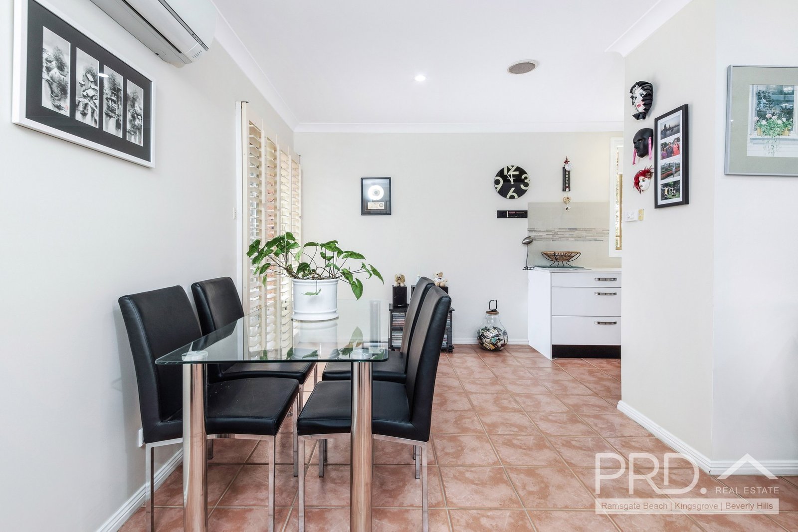 3/16-20 Kendall Street SANS SOUCI 4