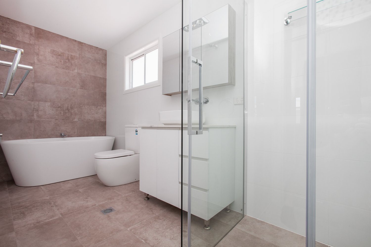 3/16 Addison Street BERESFIELD 8