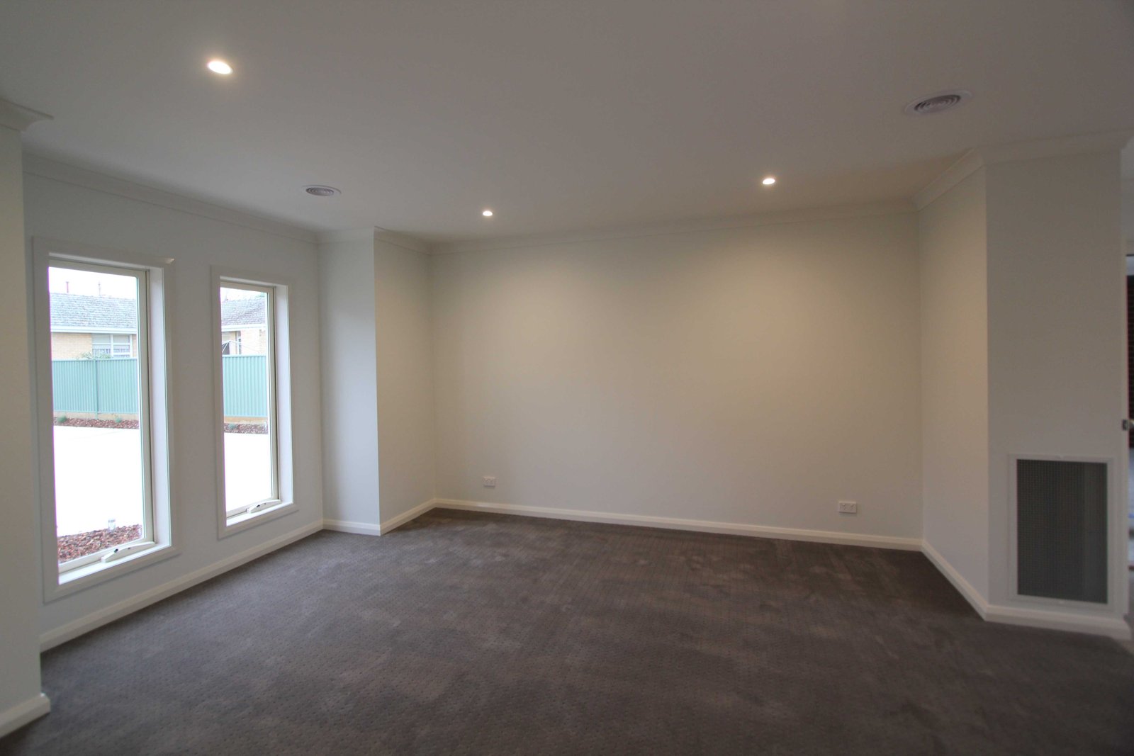 3/16 Alexander Avenue LAKE WENDOUREE 6