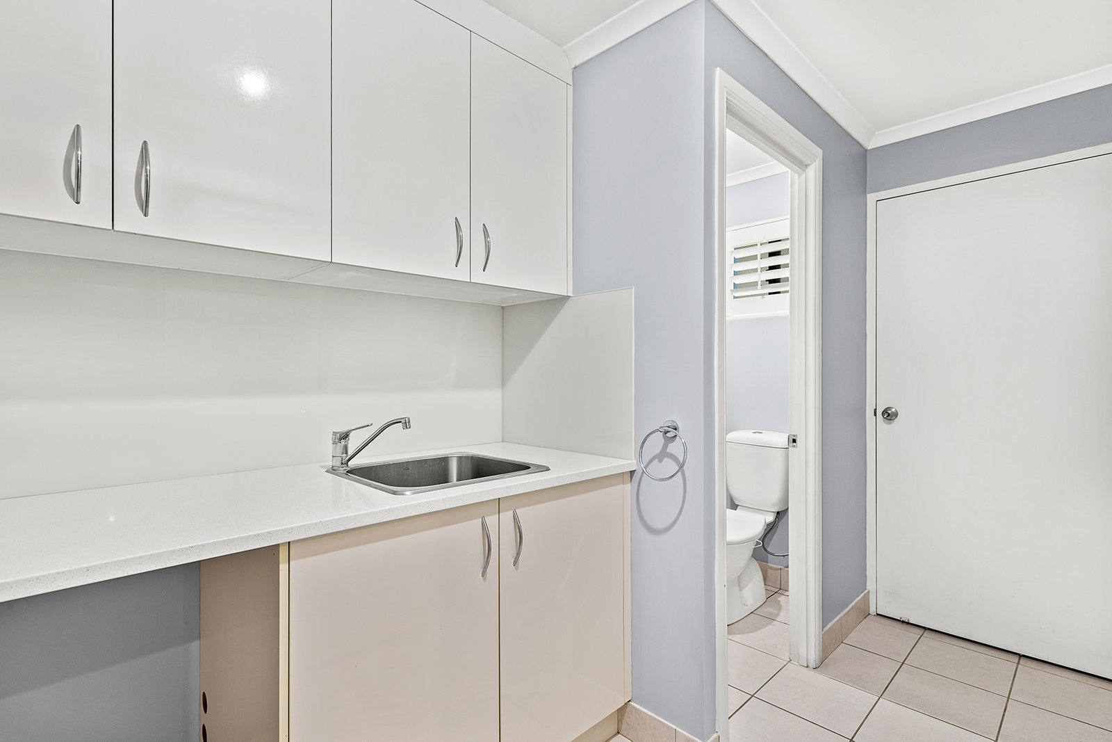 3/16 Beach Road CANNONVALE 7