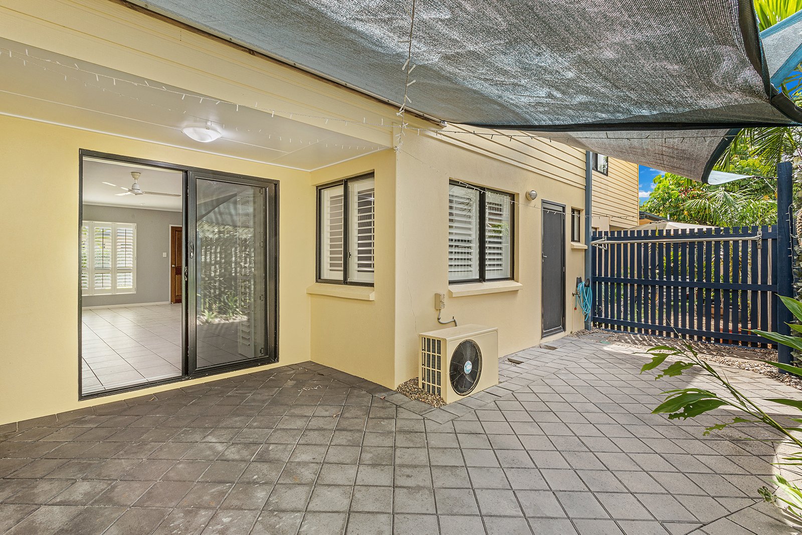 3/16 Beach Road CANNONVALE 12