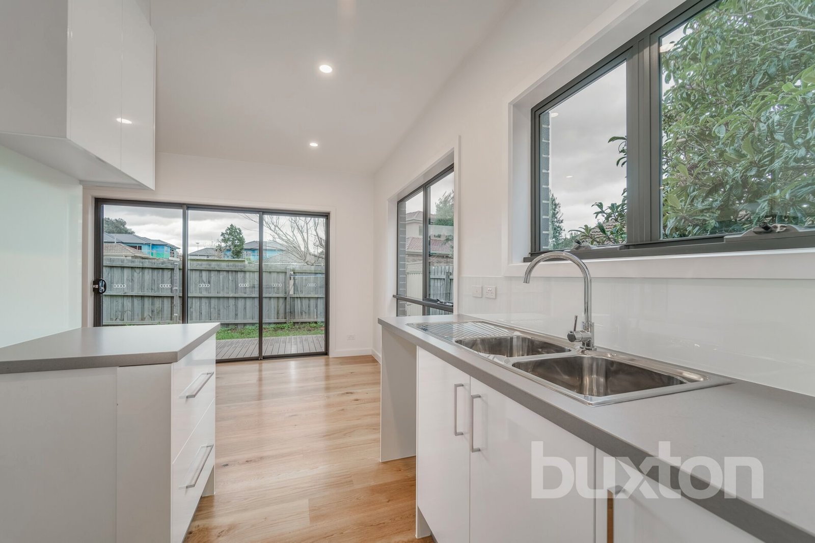 Gallery: 3/16 Coane Street