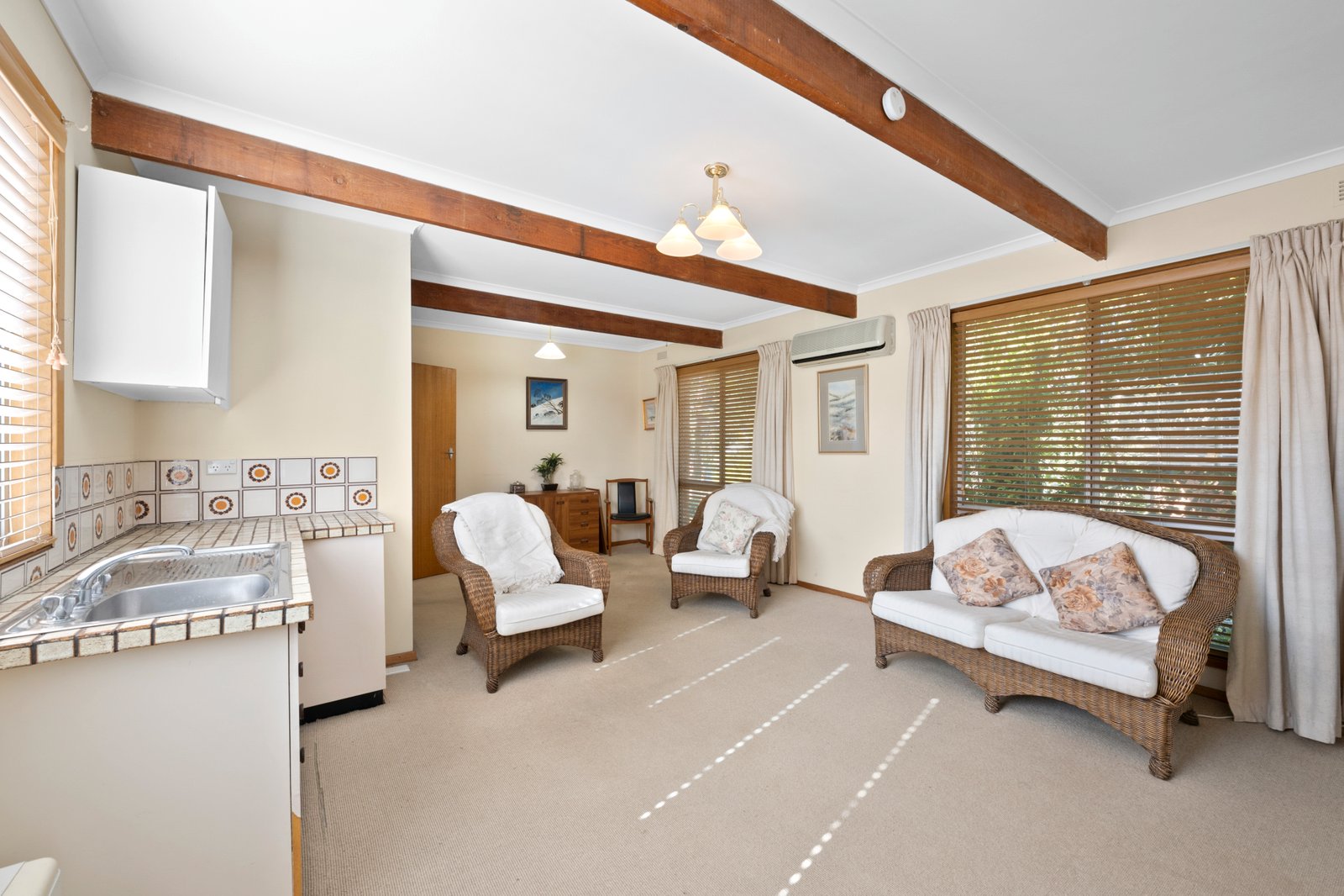 316 Eddy Avenue MOUNT HELEN 7