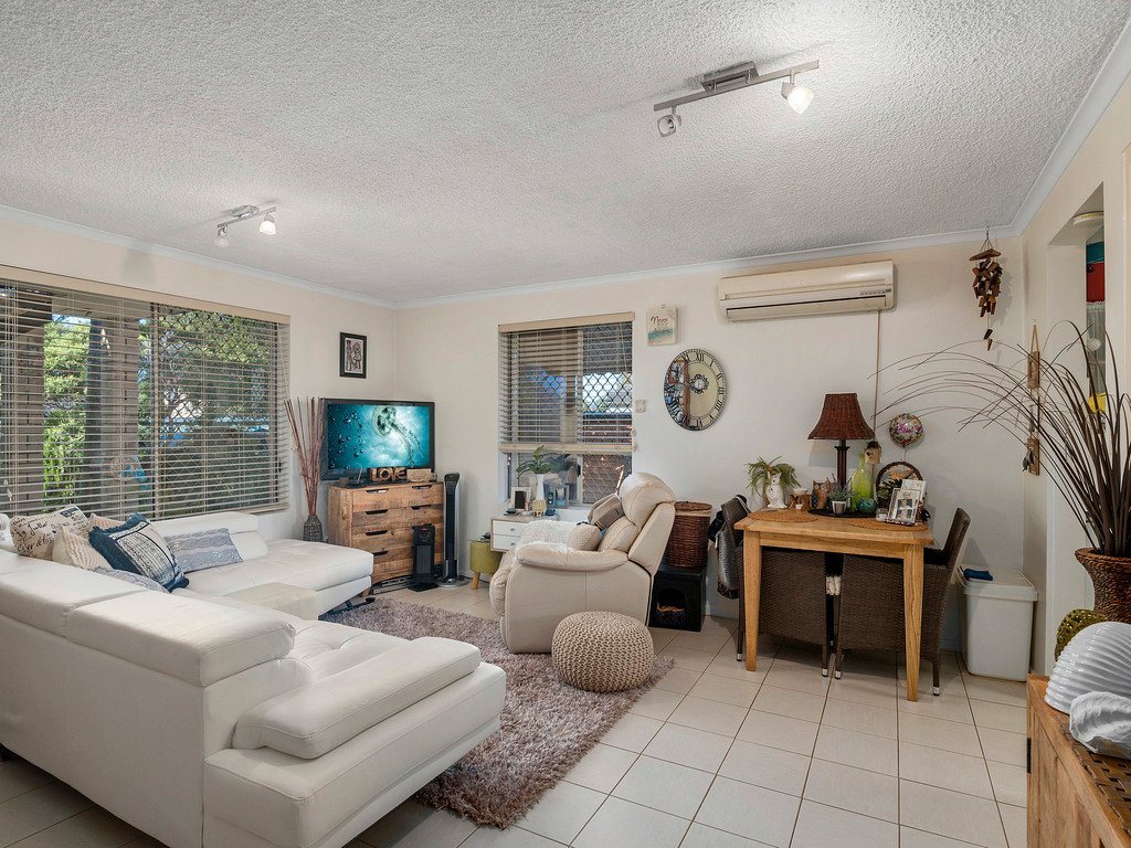 3/16 Honeysuckle Street TWEED HEADS WEST 2