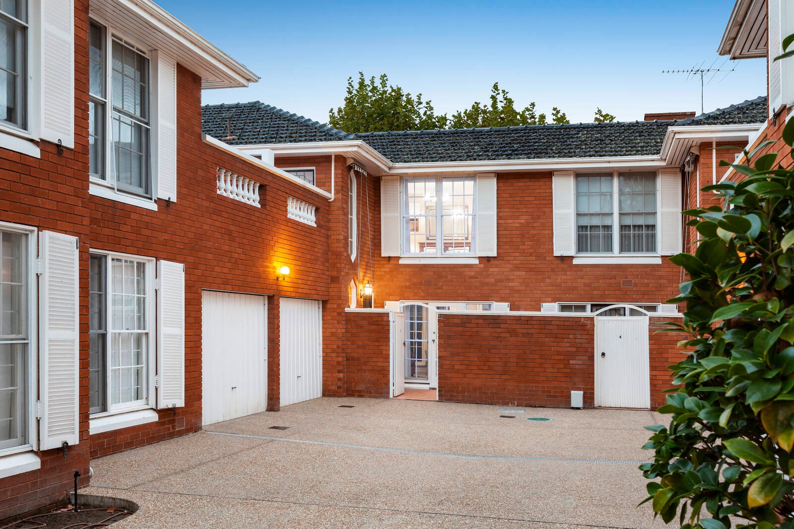 Real Estate and Property in 3/16 Huntingfield Road, Toorak, VIC