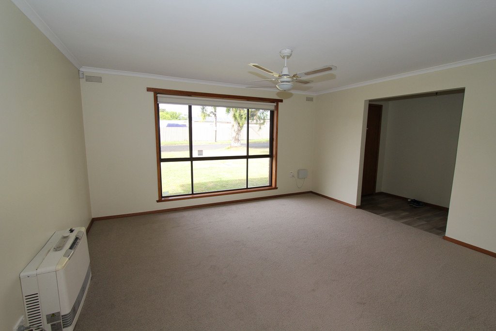 316 Kinnersley Avenue CANADIAN 2