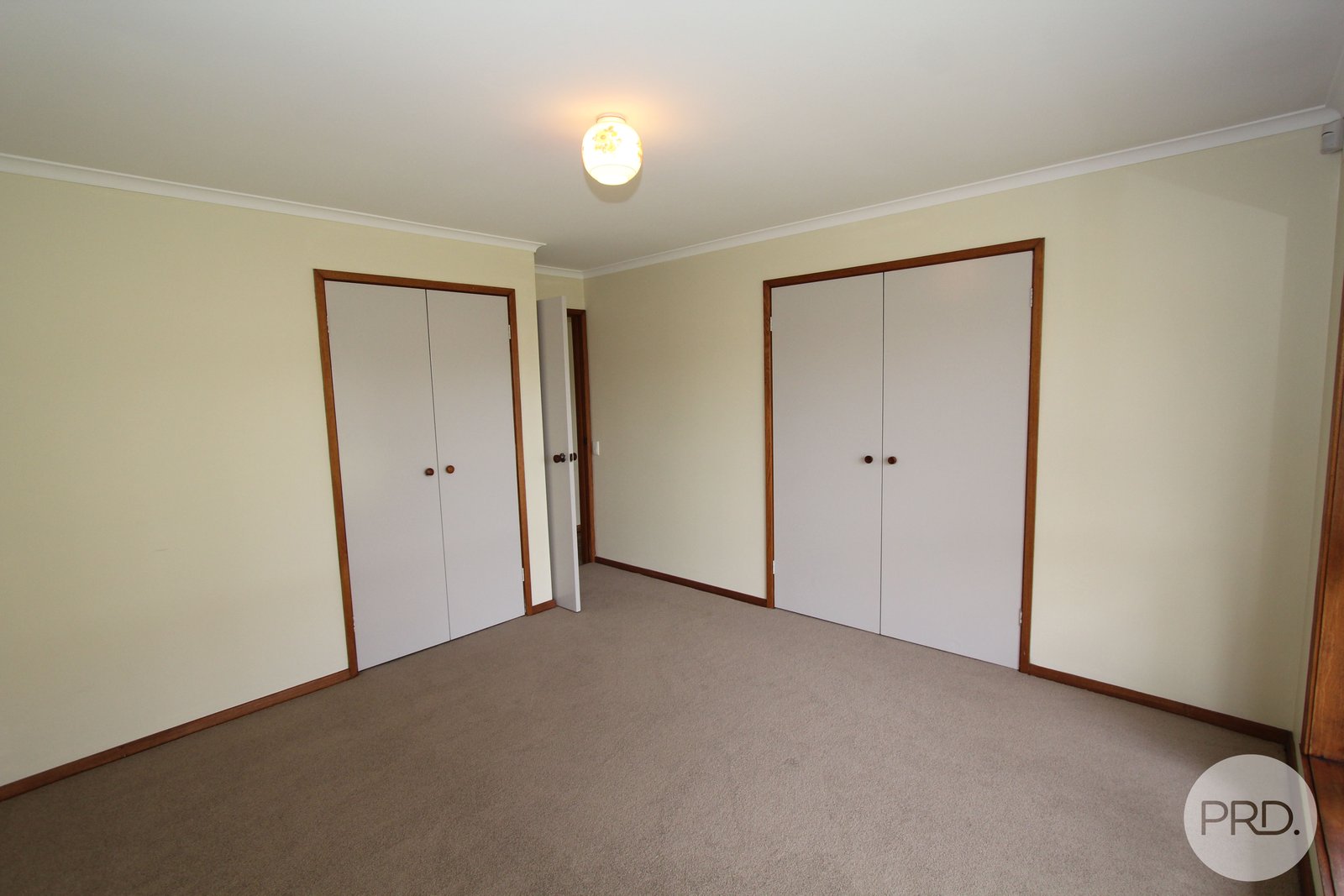 316 Kinnersley Avenue CANADIAN 13