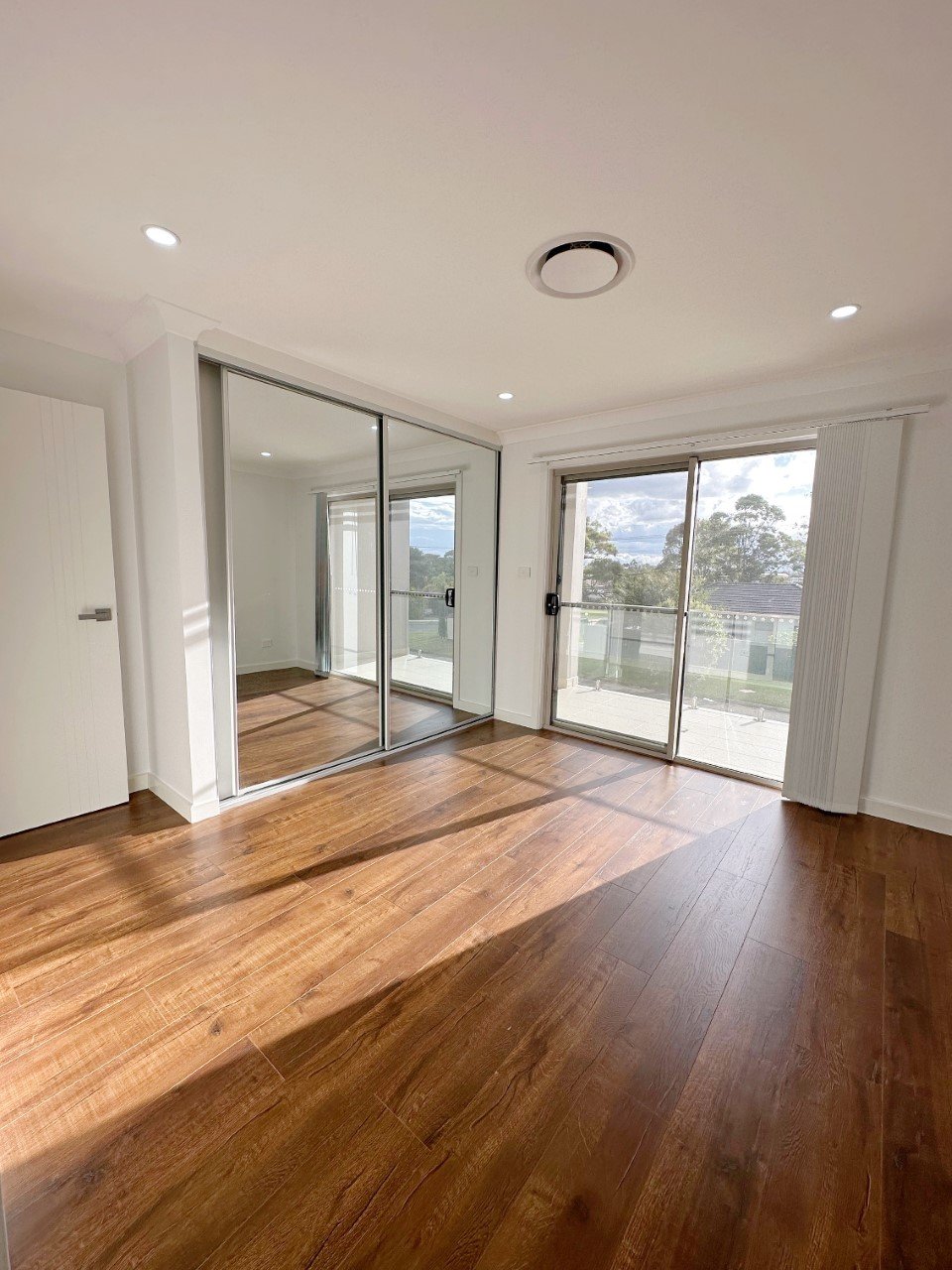 3/16 Lions Avenue LURNEA 5