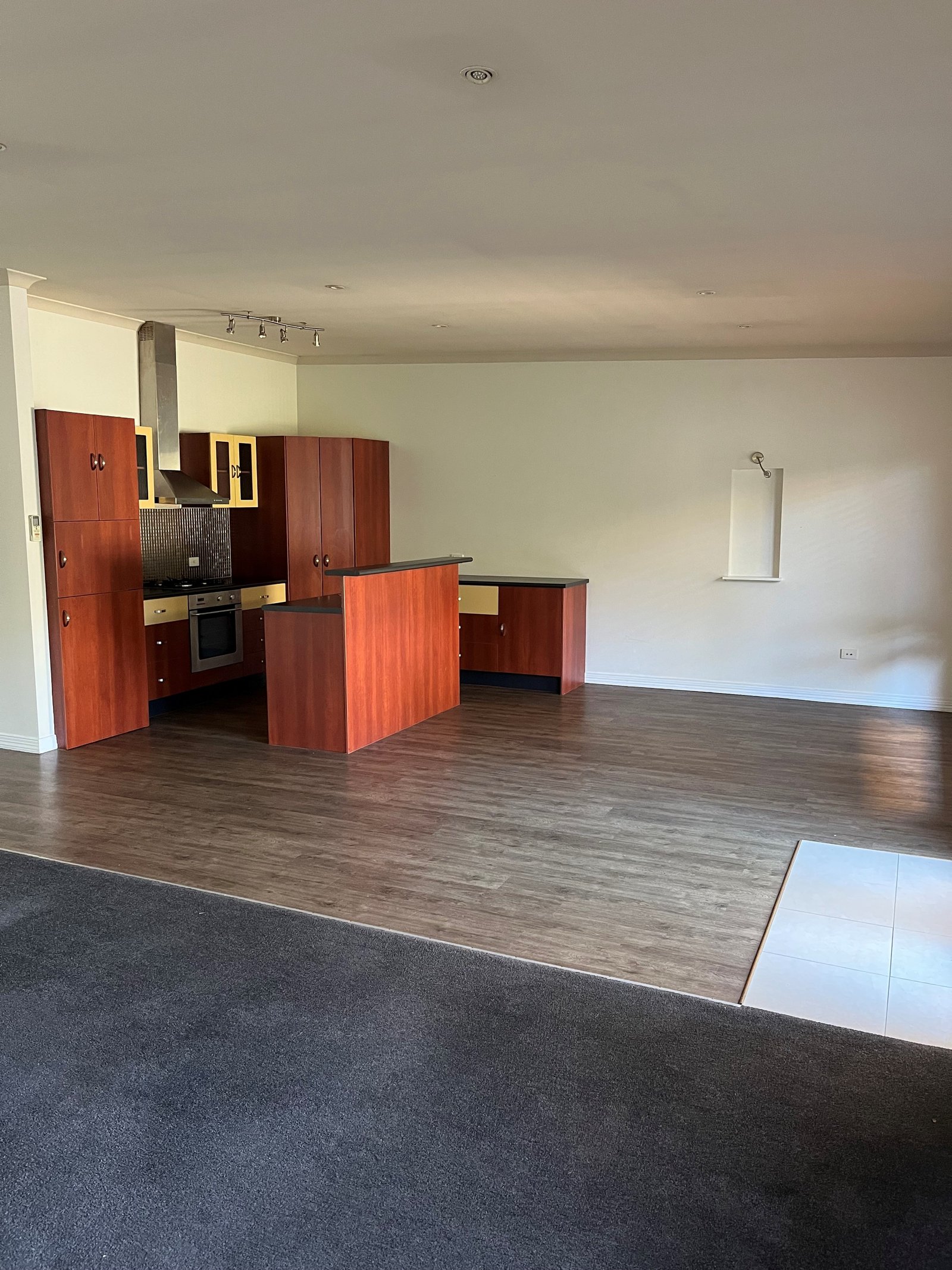 Gallery: 316 Lyons Street