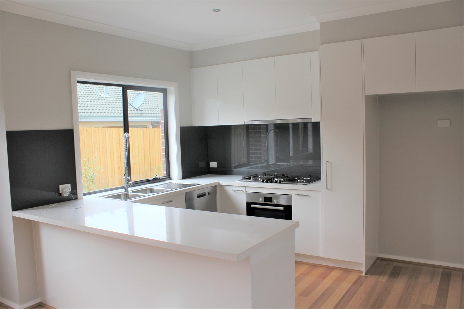 Gallery: 3/16 Manoon Road