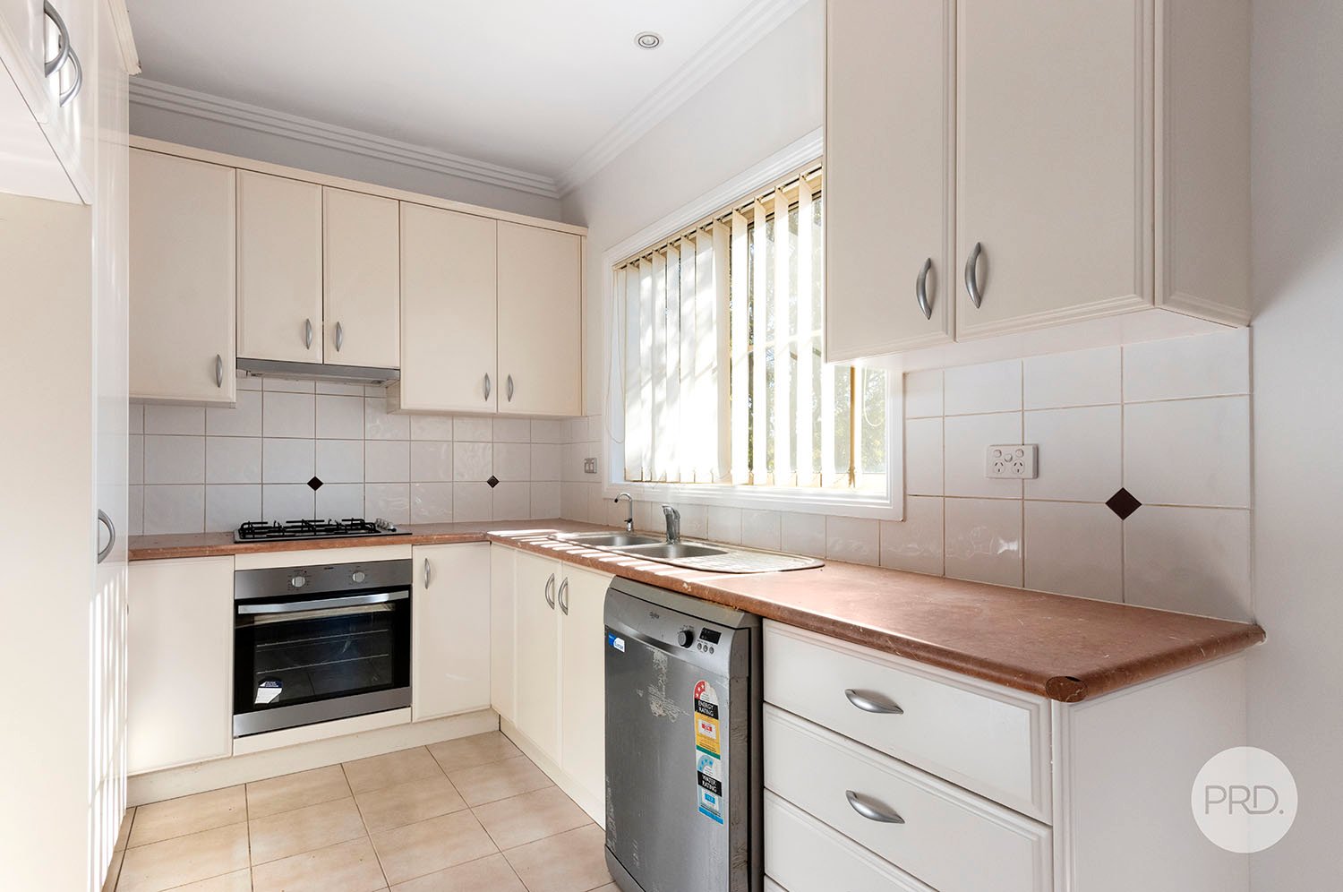 3/16 Myall Street OATLEY 3