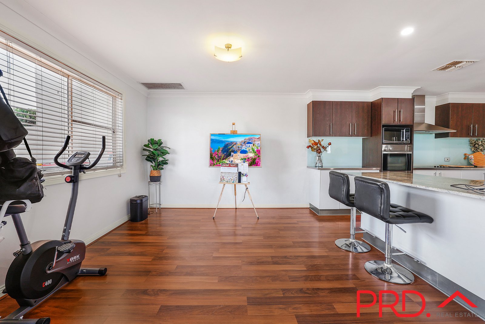 3/16 Rawson Avenue TAMWORTH 9