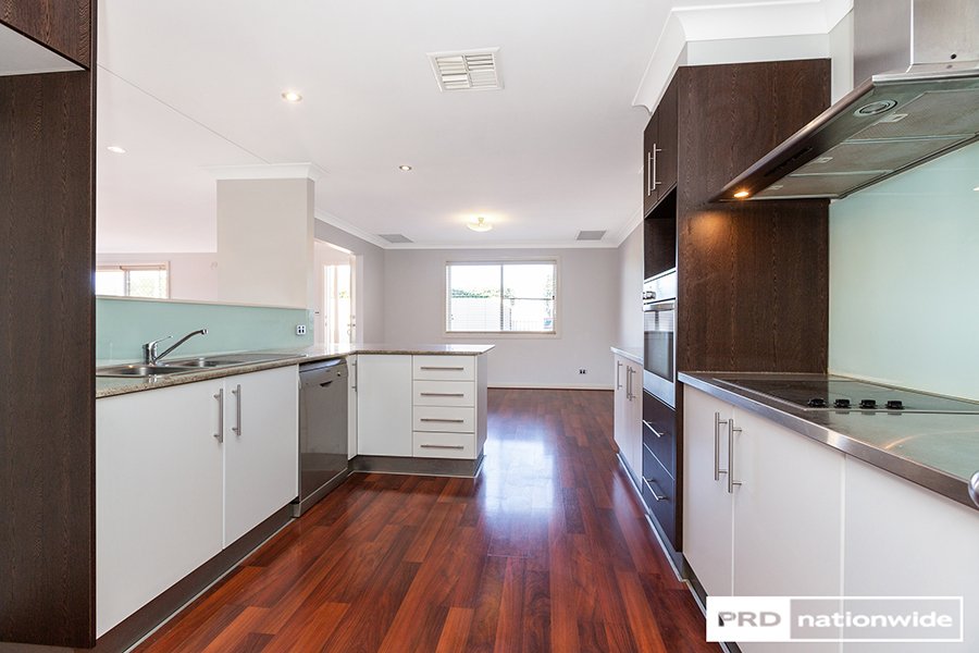 3/16 Rawson Avenue TAMWORTH 6