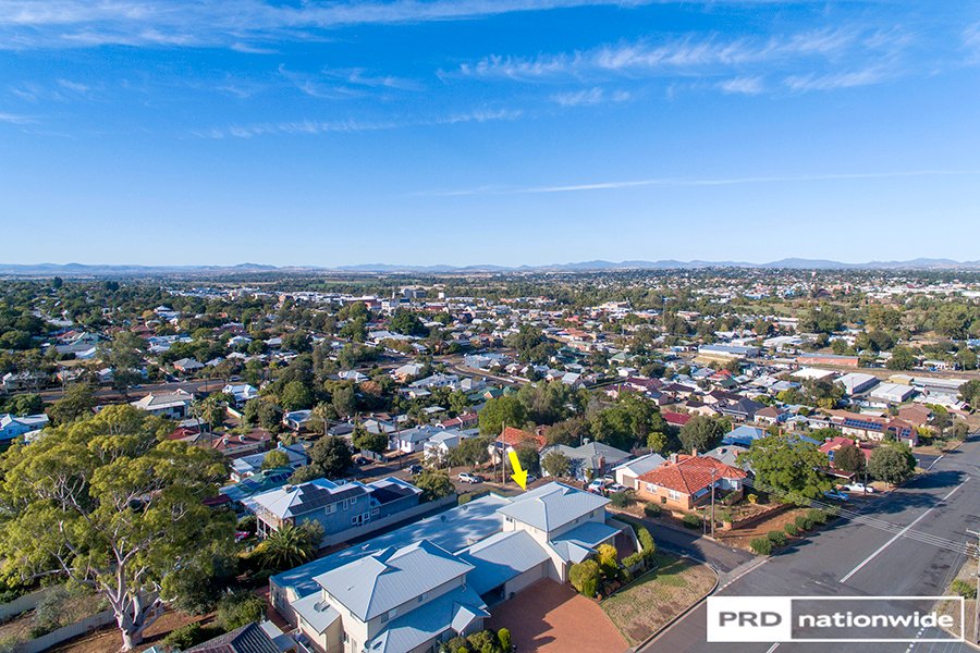 3/16 Rawson Avenue TAMWORTH 21