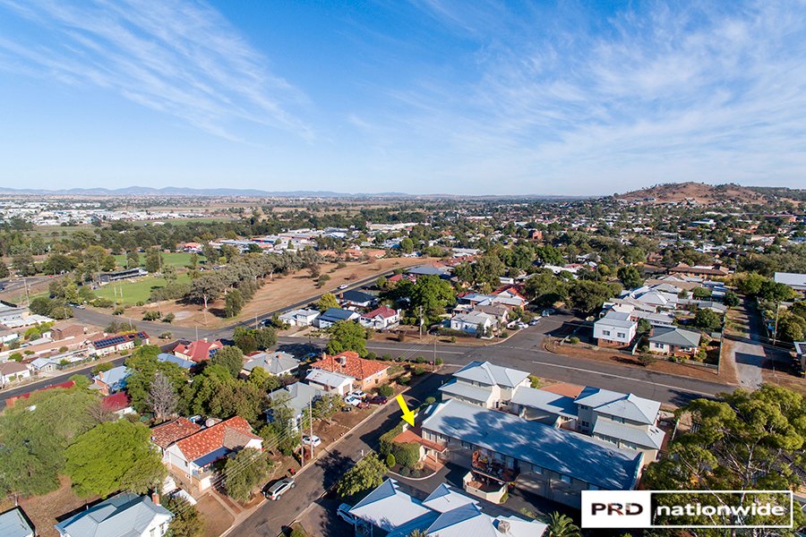 3/16 Rawson Avenue TAMWORTH 22