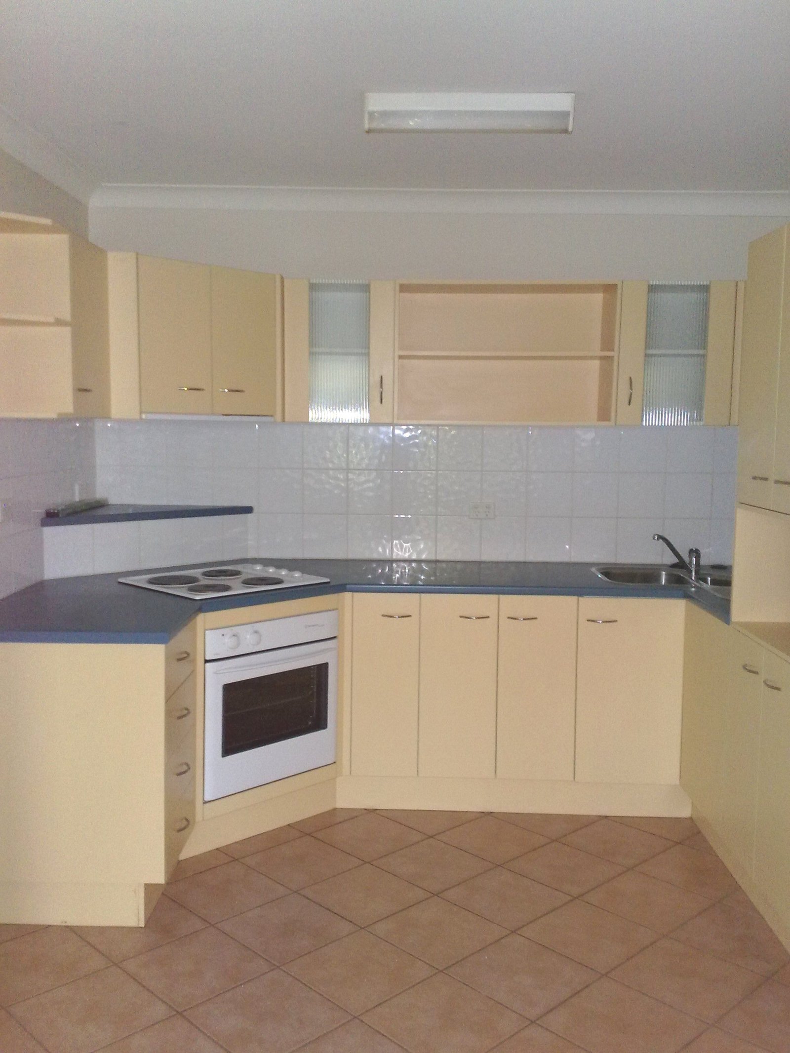 3/16 Riverton Street CLAYFIELD 4