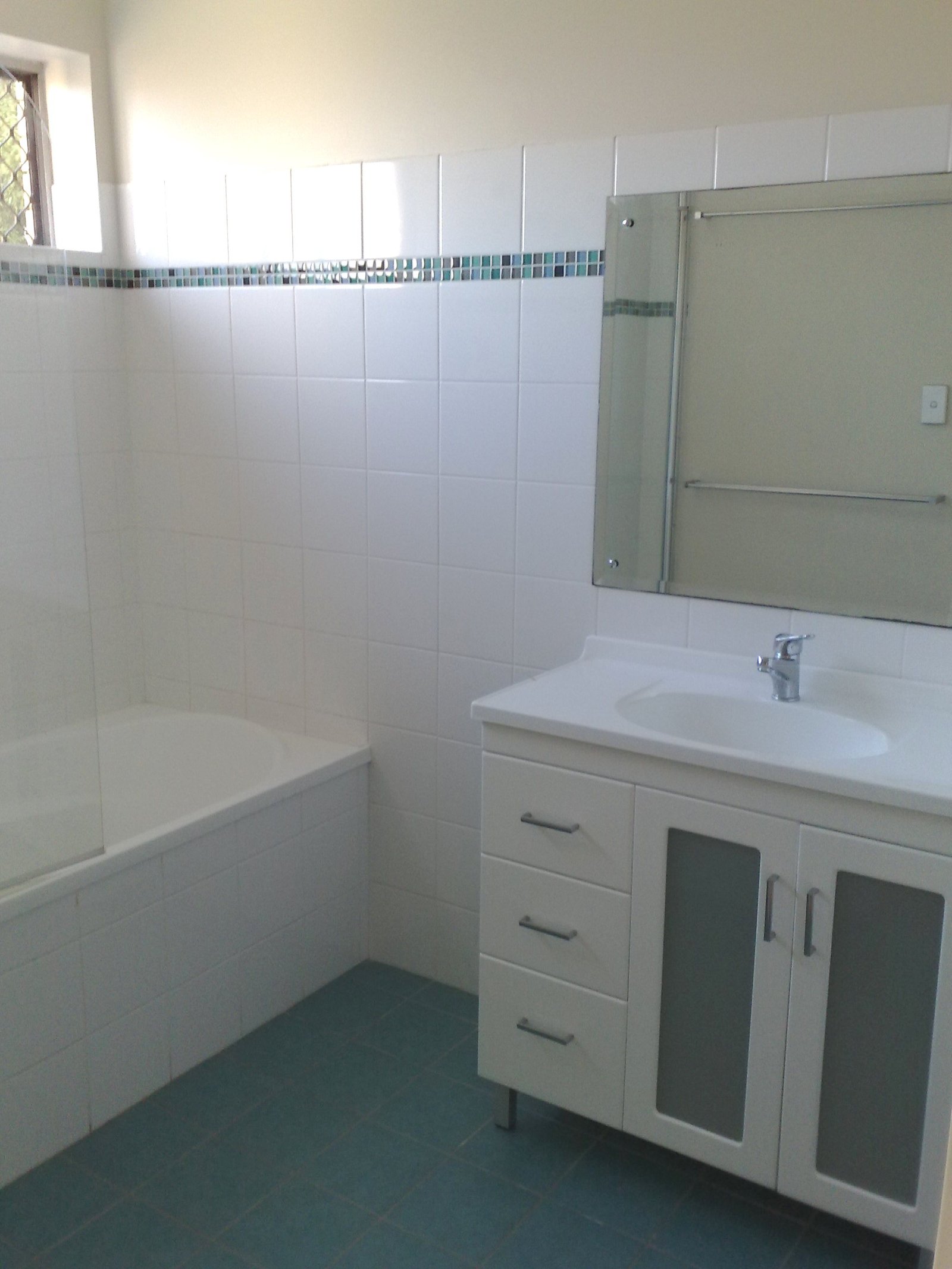 3/16 Riverton Street CLAYFIELD 7