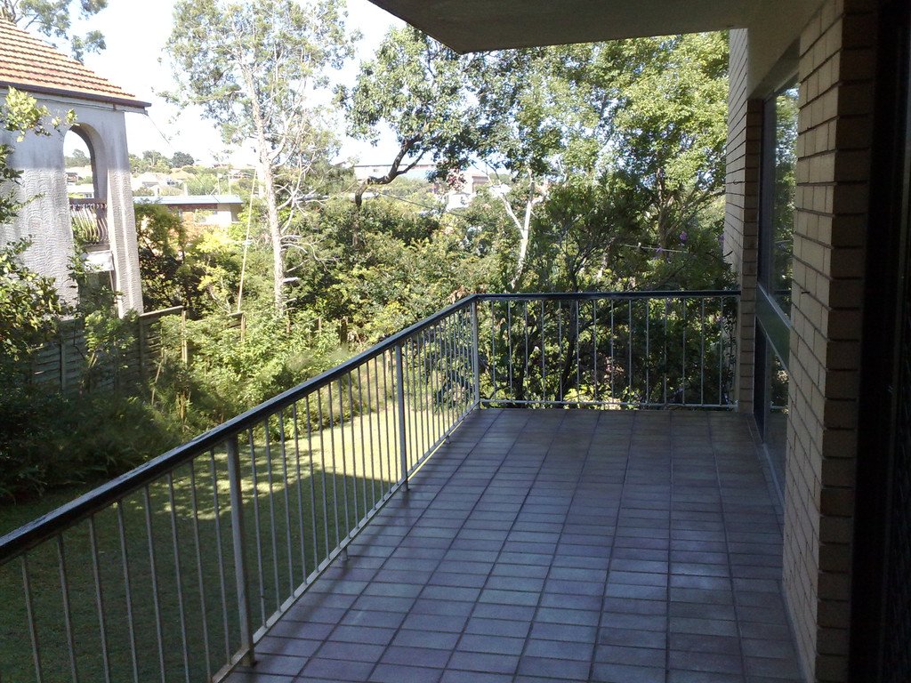 3/16 Riverton Street CLAYFIELD 9