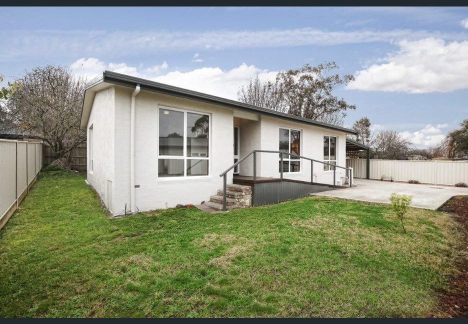 Real Estate and Property in 3/16 Warren Street, Kyneton, VIC