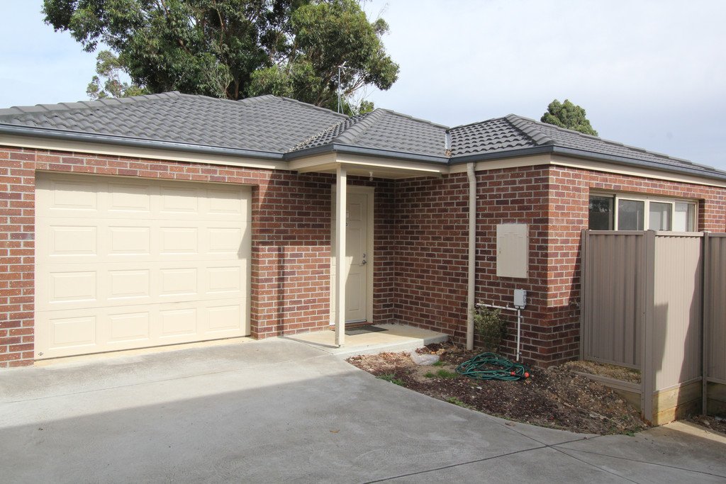 3/16 Whitehorse Road MOUNT CLEAR 1