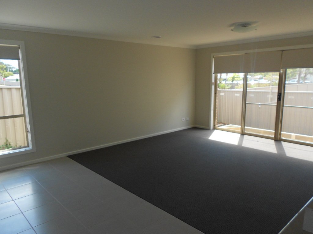 3/16 Whitehorse Road MOUNT CLEAR 3