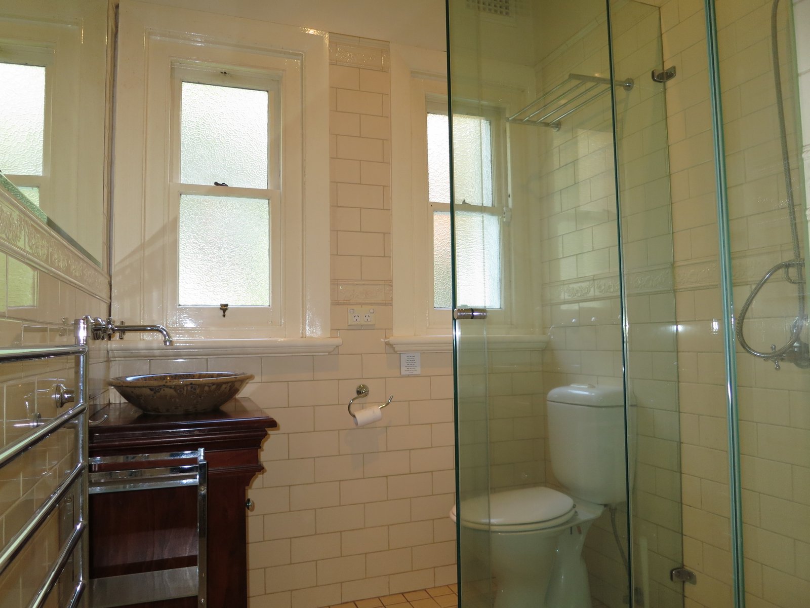 Gallery: 3/160 Chapel Street