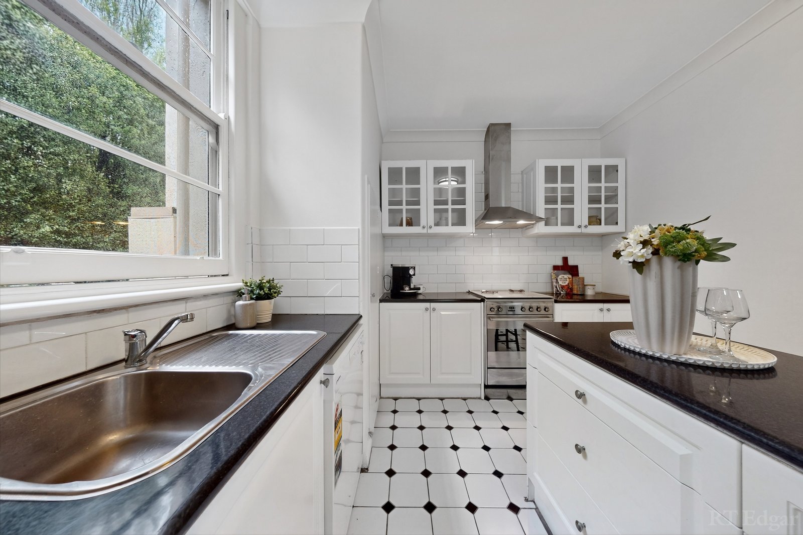 Real Estate and Property in 3/162 Riversdale Road, Hawthorn, VIC