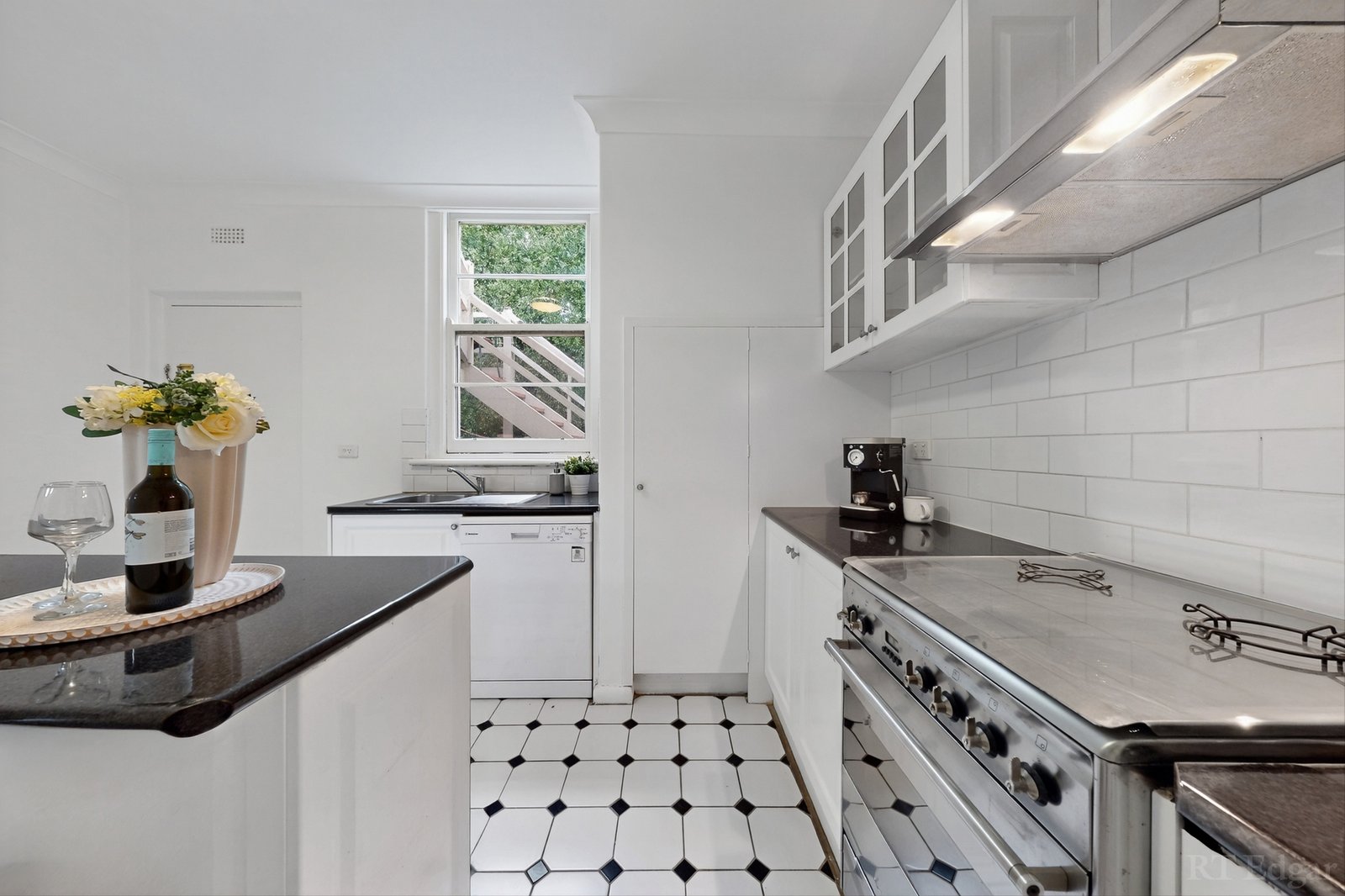 Real Estate and Property in 3/162 Riversdale Road, Hawthorn, VIC