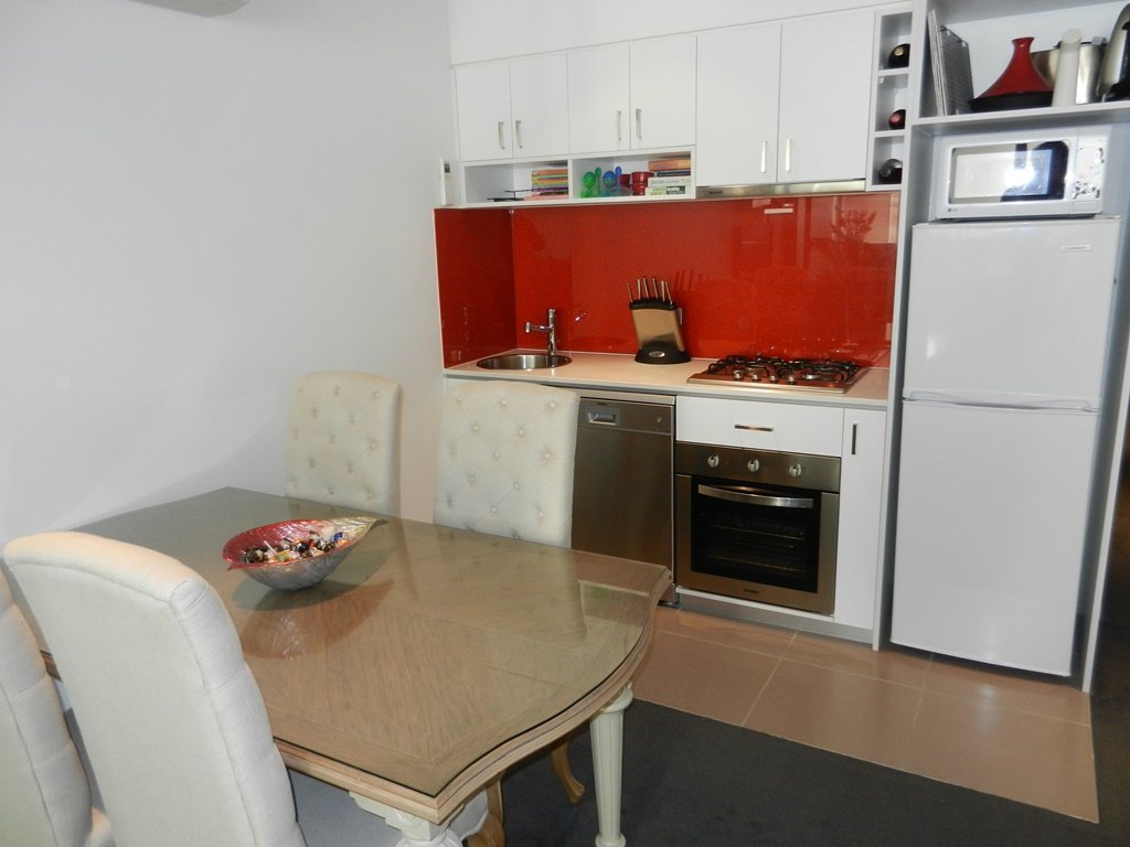 Gallery: 316/77 River Street