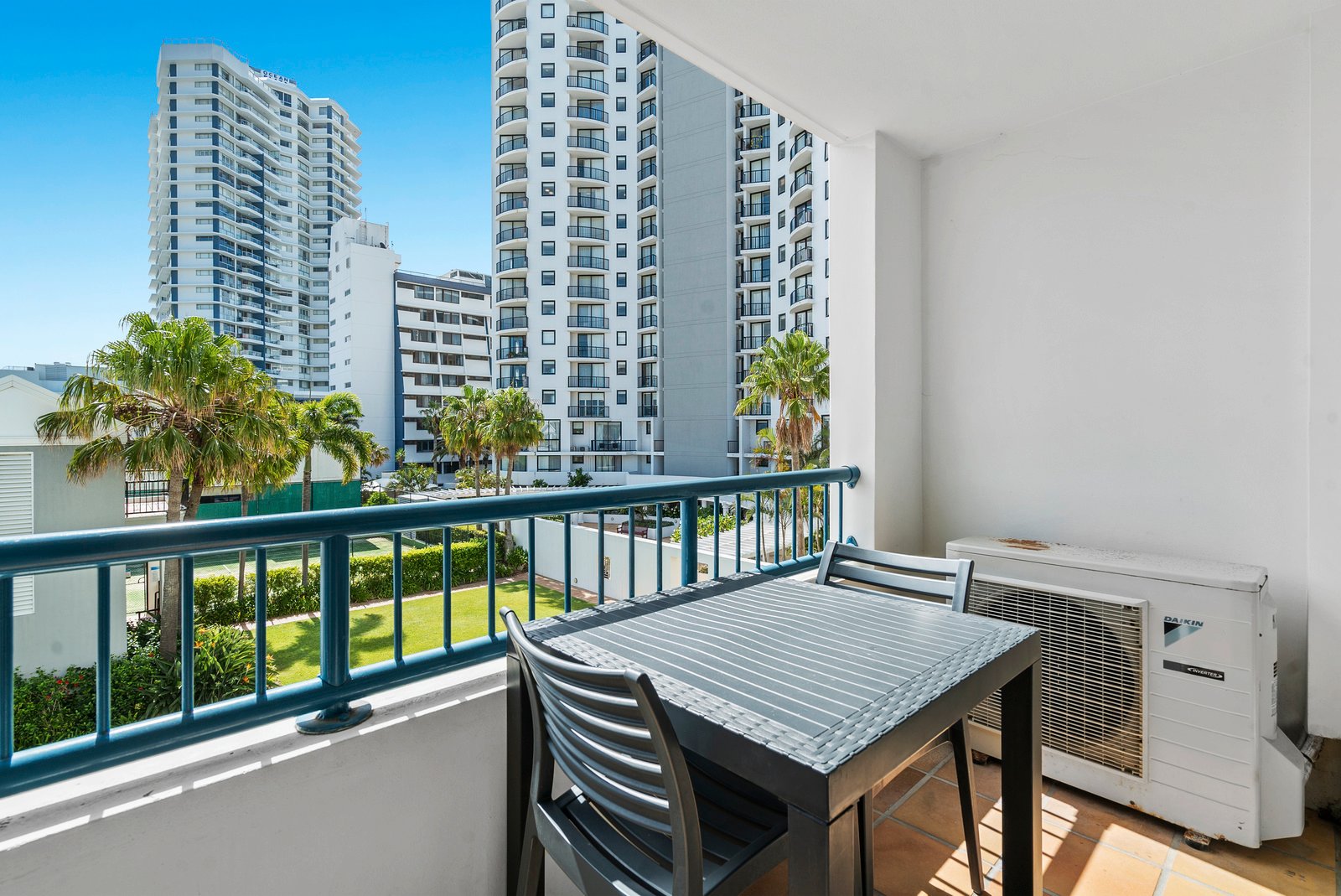 316/99 Griffith Street COOLANGATTA 2