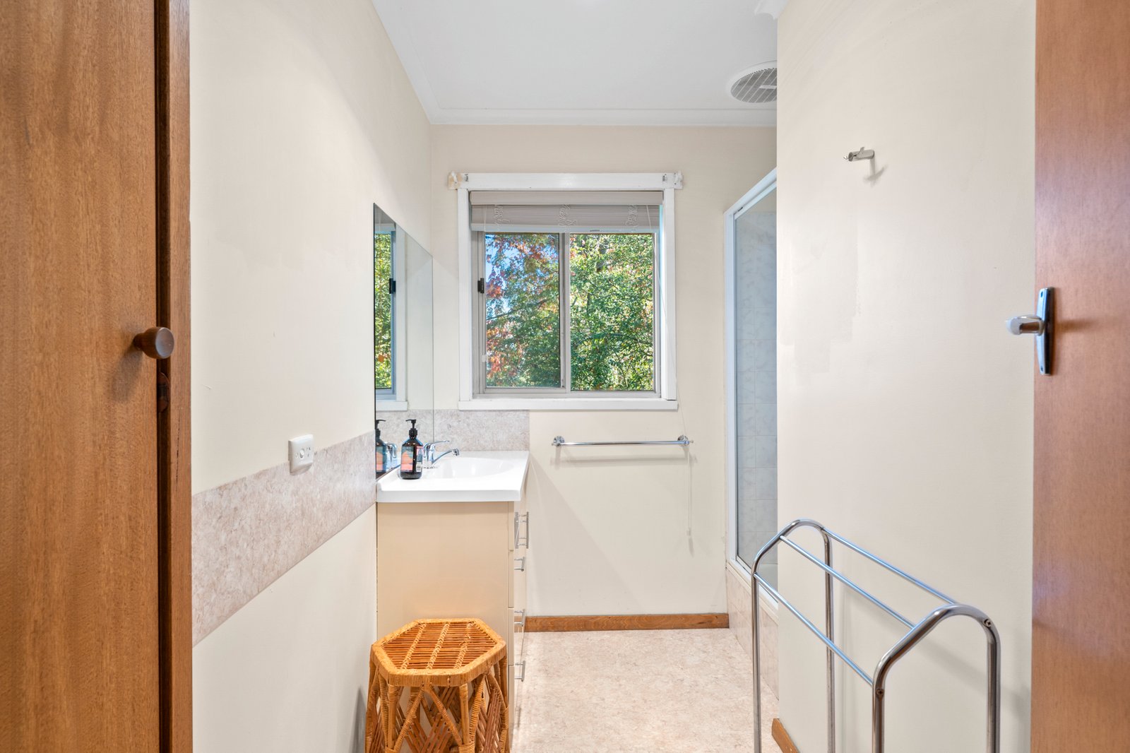 316A Eddy Avenue MOUNT HELEN 9