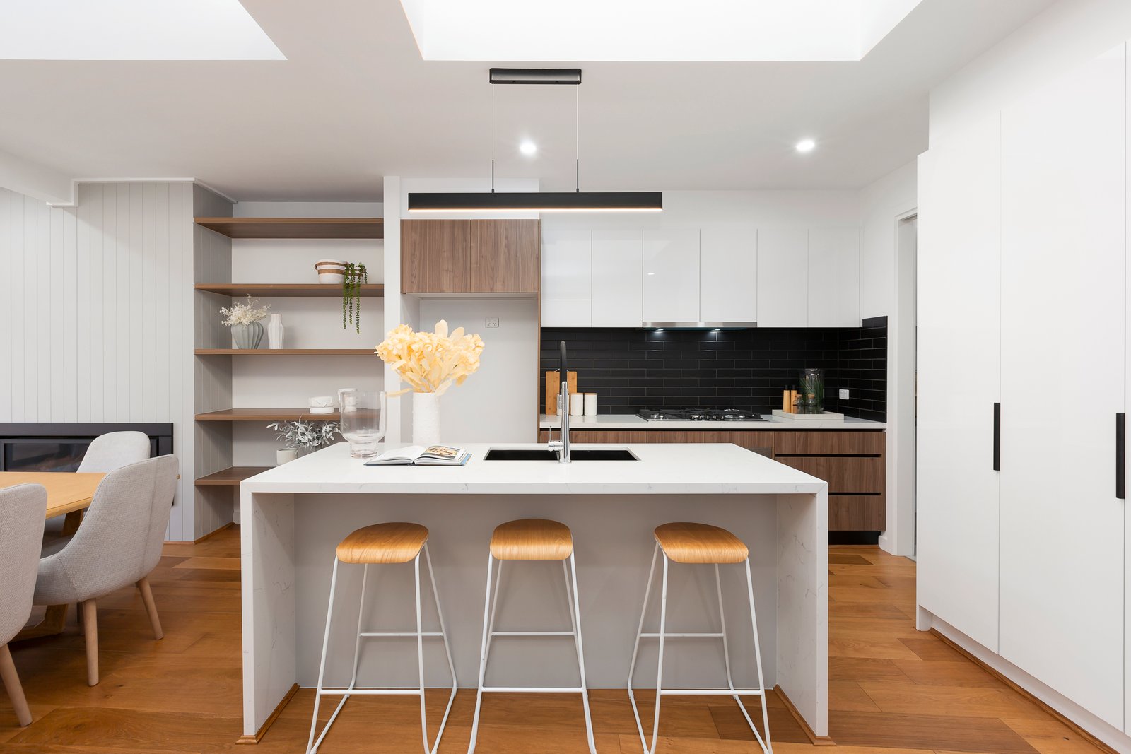 Gallery: 316A South Road