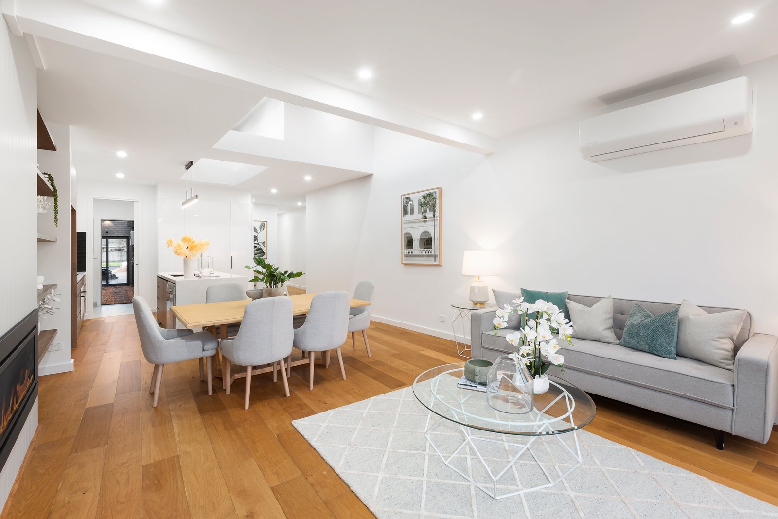 Gallery: 316A South Road