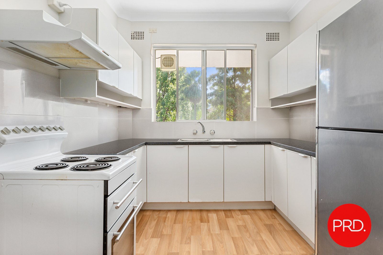3/17-19 Short Street CARLTON 2
