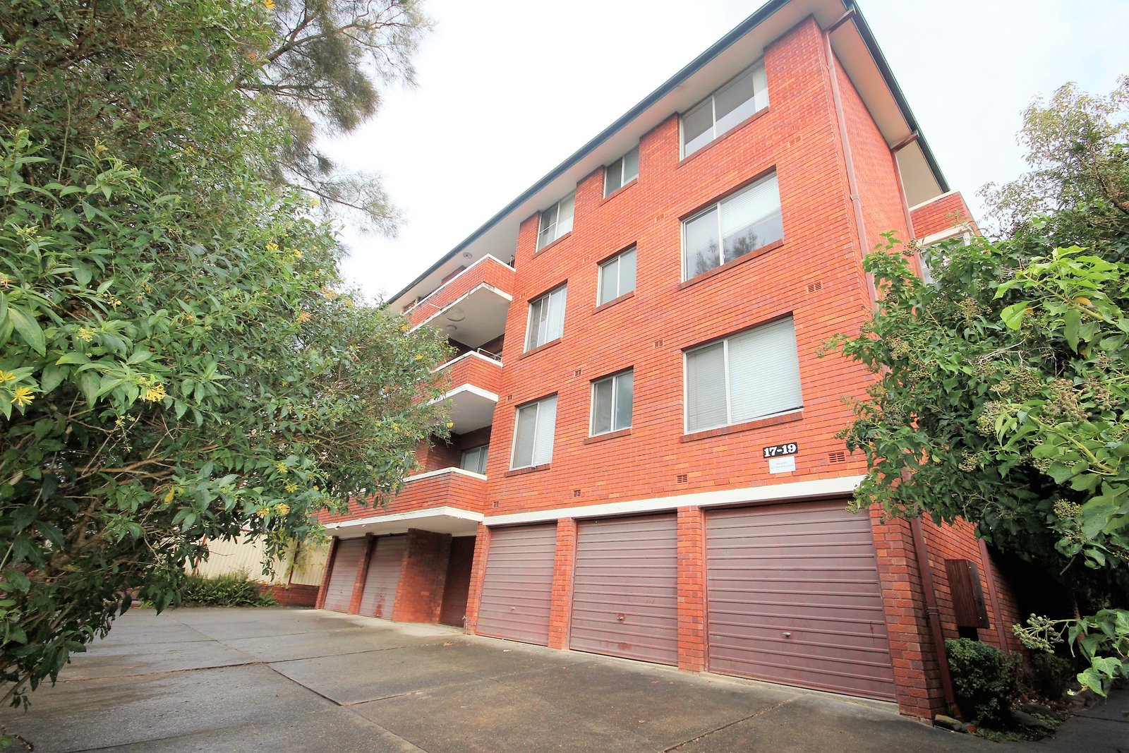 3/17-19 Short Street CARLTON 1