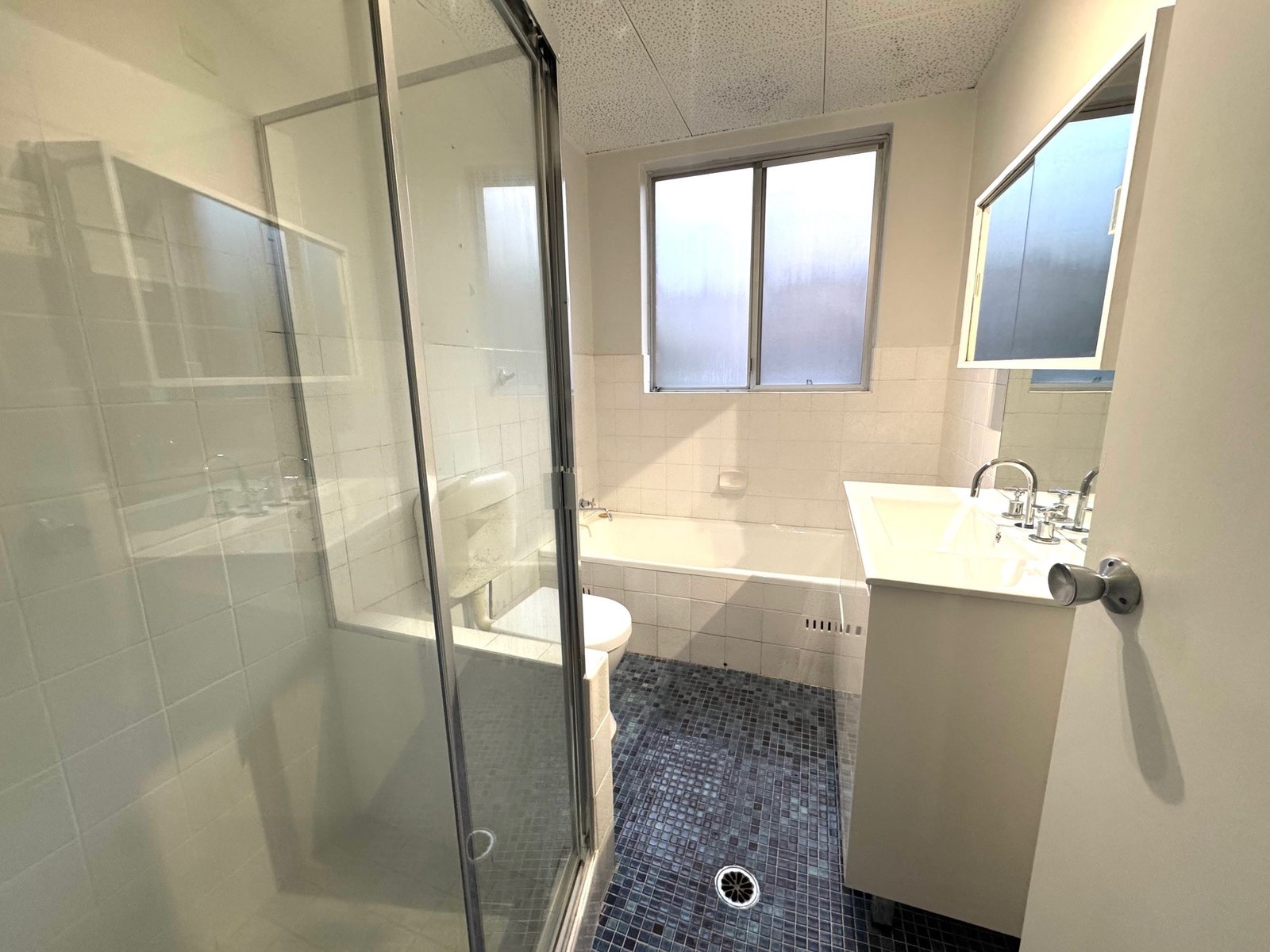 3/17-19 Short Street CARLTON 7