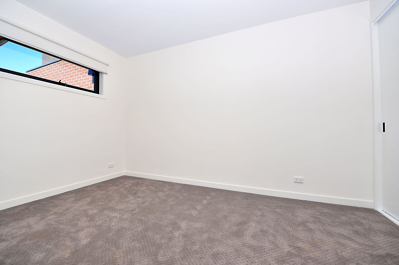 Gallery: 3/17 Ellt Crescent