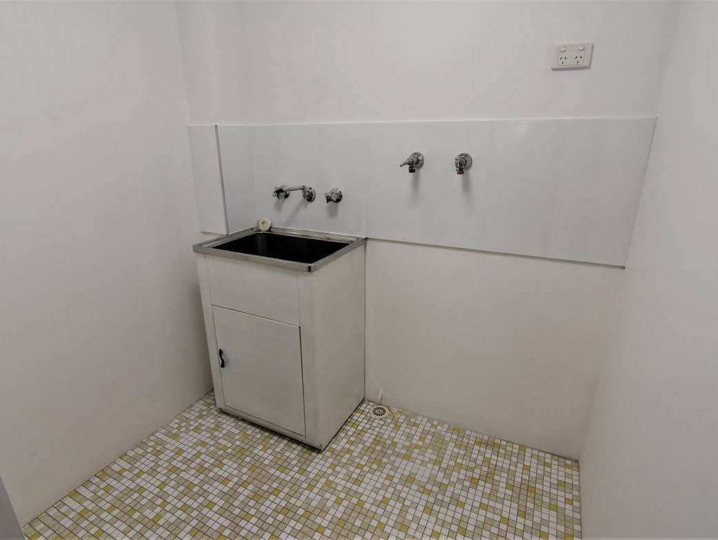 3/17 Gannon Avenue DOLLS POINT 7